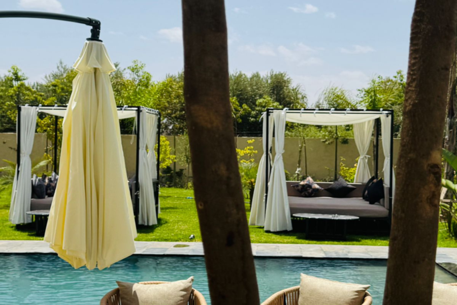 Pass giornaliero per Marrakech con piscina, pranzo e navetta inclusi - Relax