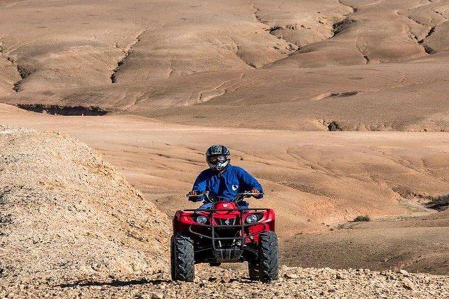 Quad Bike, Camel Ride e cena nel deserto roccioso di Agafay