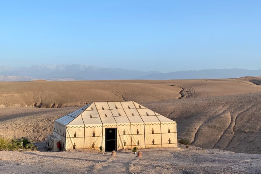 Cena al tramonto nel deserto di Agafay