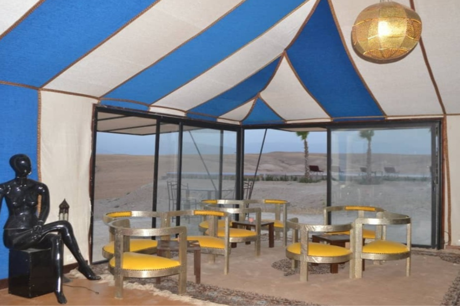 Cena al tramonto nel deserto di Agafay