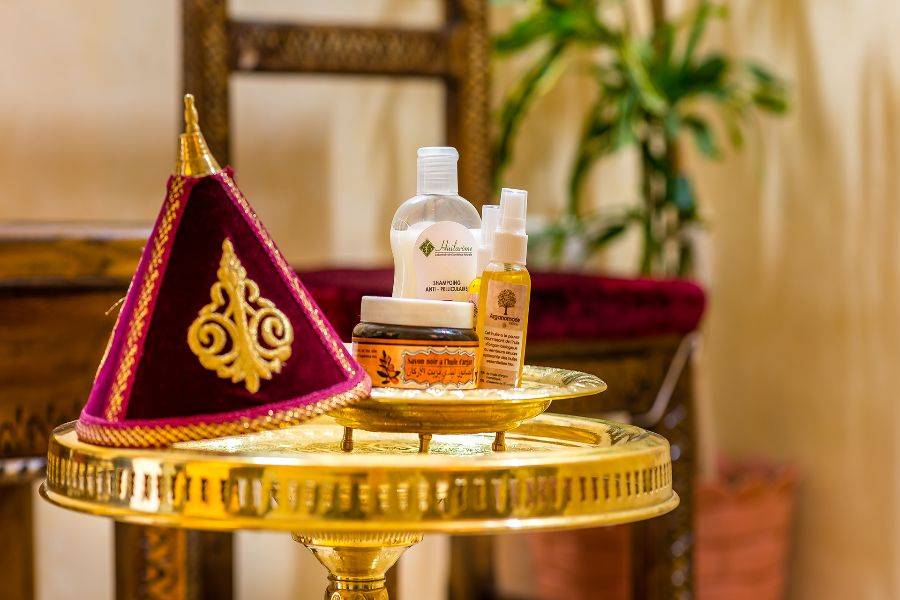 trattamento spa e un fantastico giro in cammello nell'oasi palmeraie