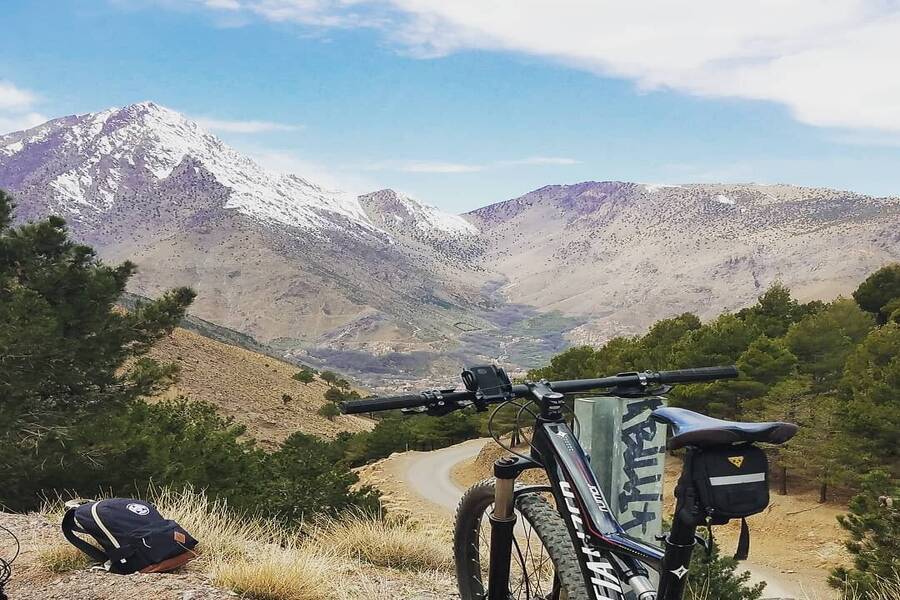 Tour in bicicletta alla montagna dell'Atlante e al villaggio berbero da Marrakech