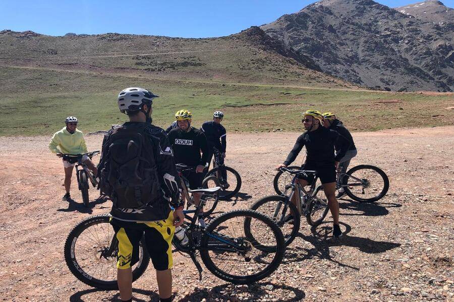 Tour in bicicletta alla montagna dell'Atlante e al villaggio berbero da Marrakech