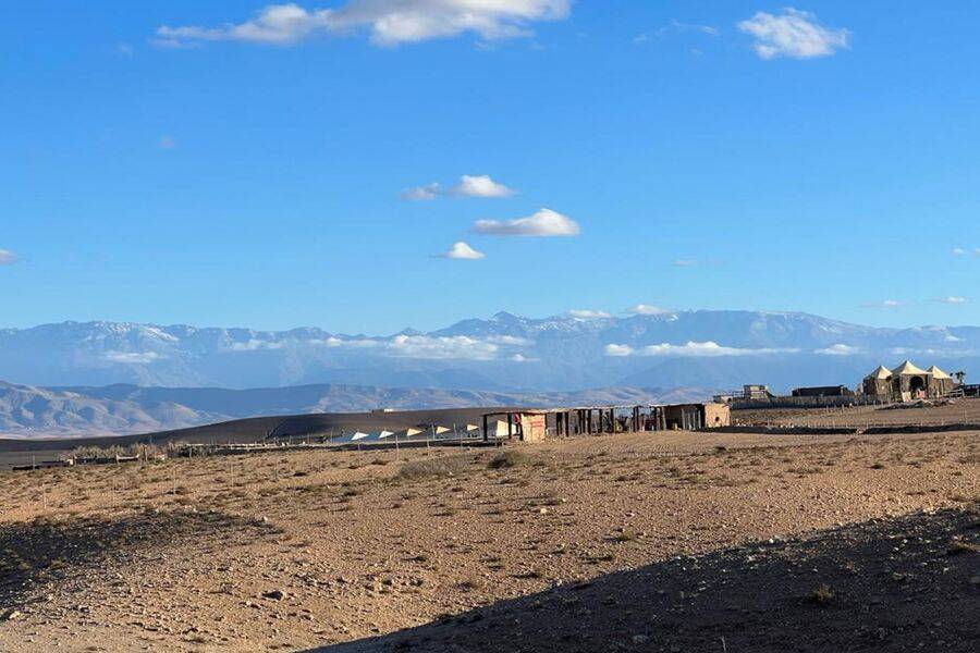 Cena al tramonto nel deserto di Agafay