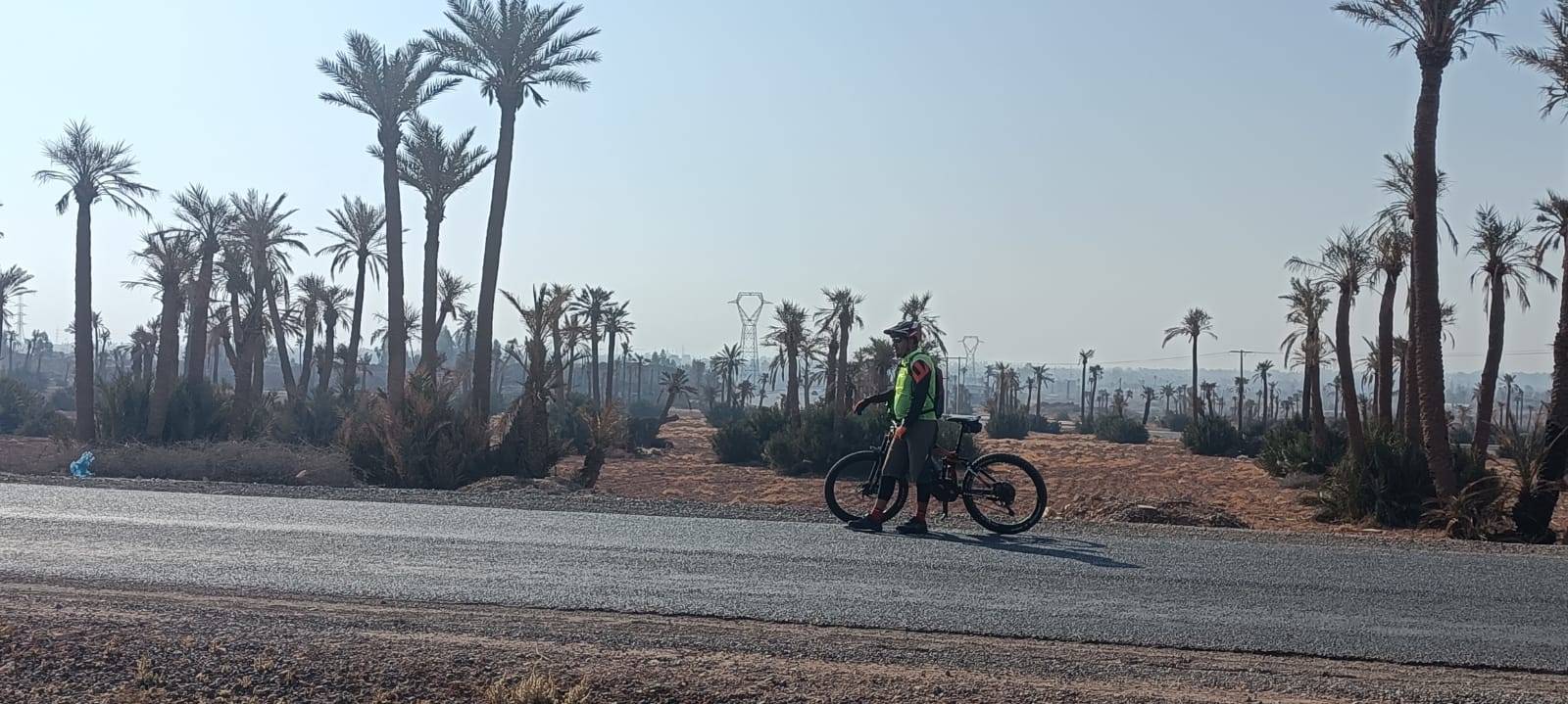 Tour in bicicletta a Palmeraie Marrakech mezza giornata