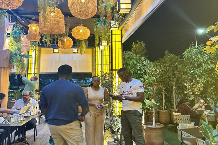 Esperienza di cena, ristorante marocchino Chouf L'Or con pick up